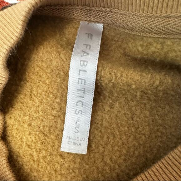 Fabletics Cheetah Crewneck Pullover Women’s Sz Small Cropped Soft Fleece Animal - Picture 6 of 10